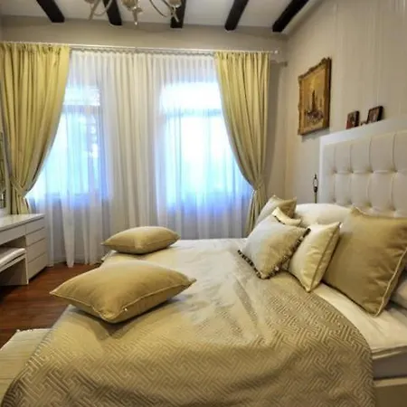 Apartment Lira Viganj