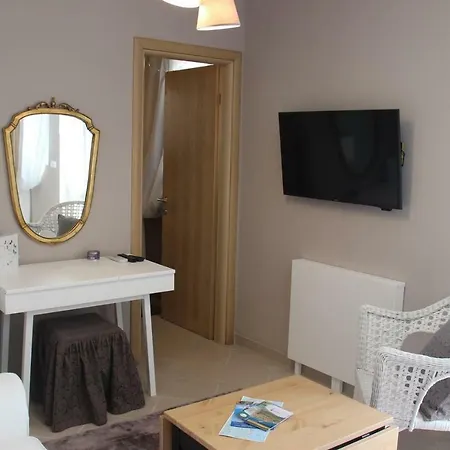 Lira Apartment