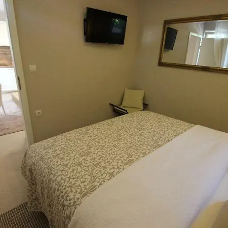 Apartment Lira